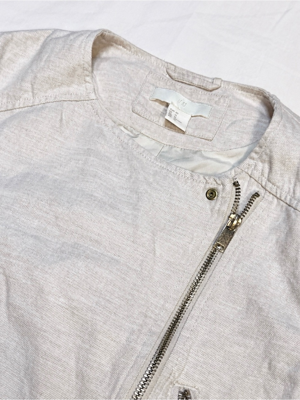 H&M Cropped Moto Jacket Beige Ivory Asymmetrical Zip Size 10 - Picture 4 of 6